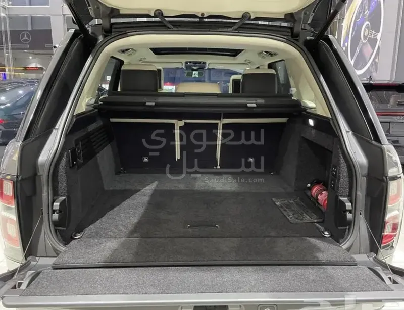 2018 لاند روفر رينج روفر فوج سوبر تشارج