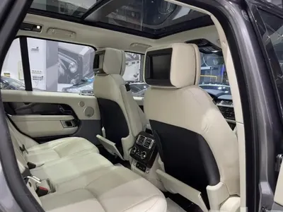 2018 لاند روفر رينج روفر فوج سوبر تشارج