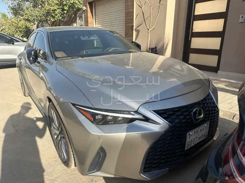 2022 Lexus IS 350
