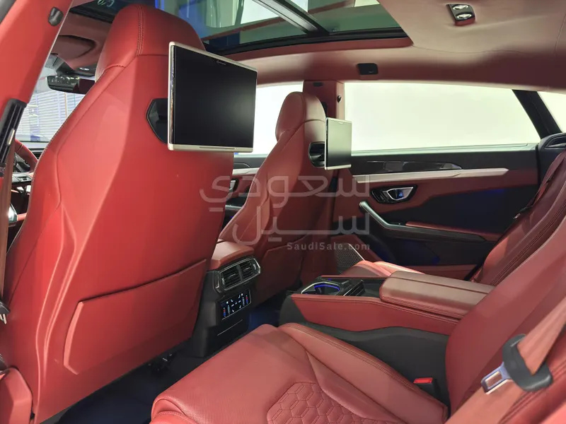 2021 لمبرجيني اوروس