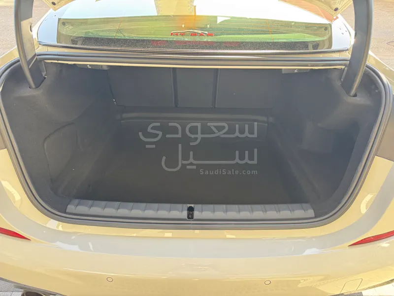 2020 بي ام دبليو الفئة الثانية 218 أي
