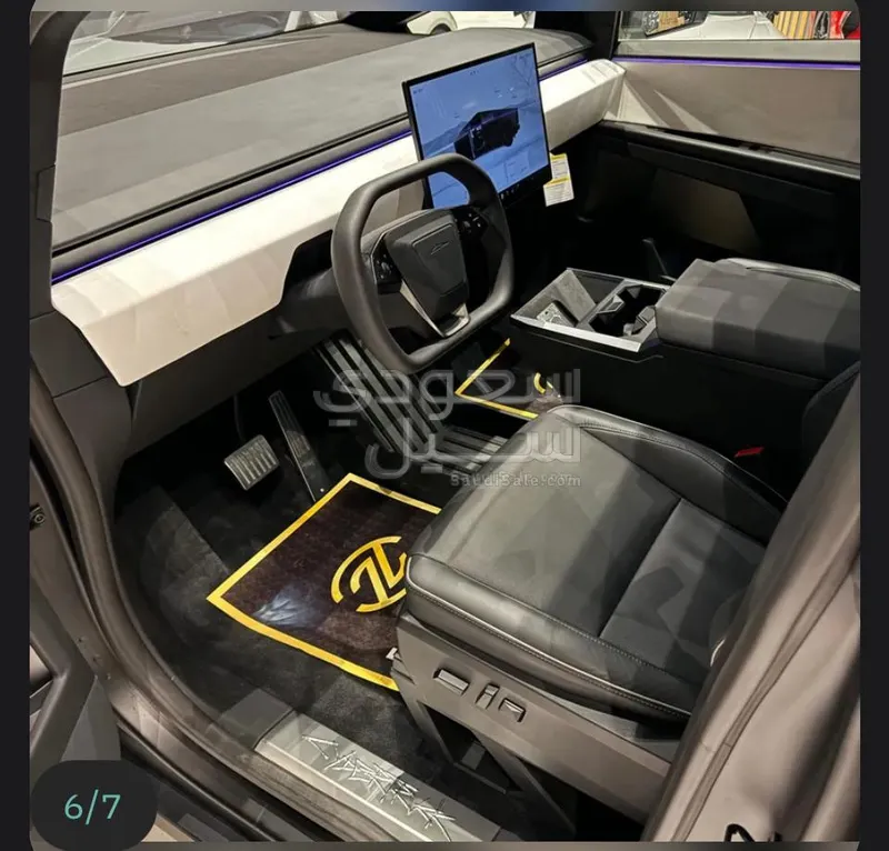 2024 Tesla cybertruck Foundation