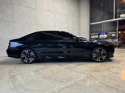 2024 BMW 7 Series 740i