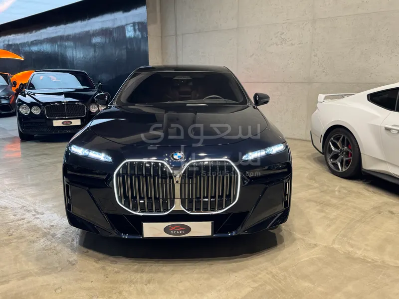 2024 BMW 7 Series 740i