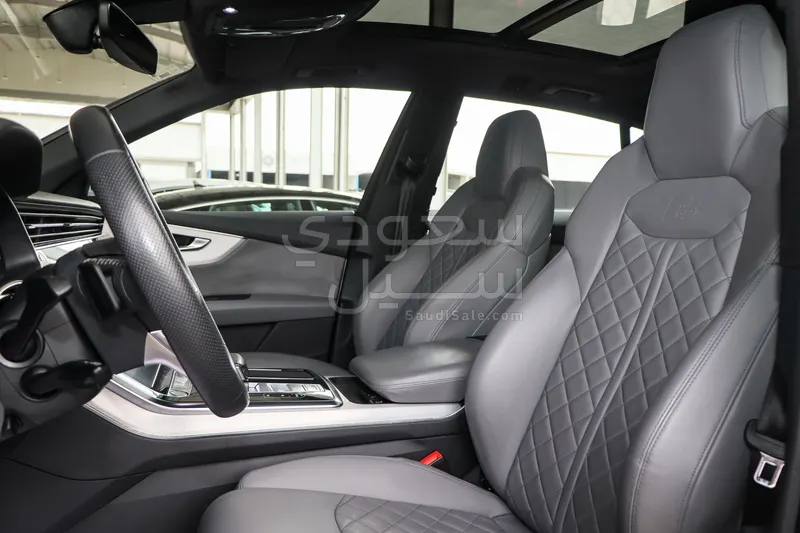 2019 Audi Q8 S Line