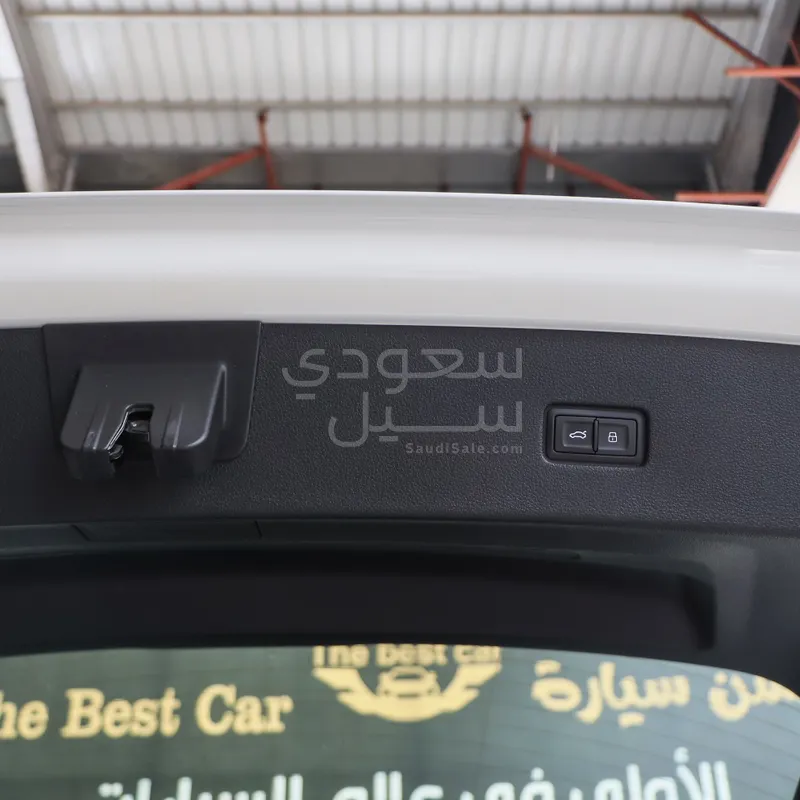 2019 Audi Q8 S Line