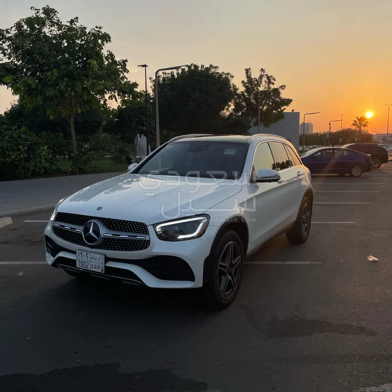 2021 Mercedes-Benz GLC 300