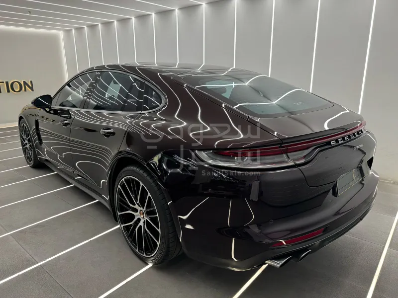 2022 Porsche Panamera