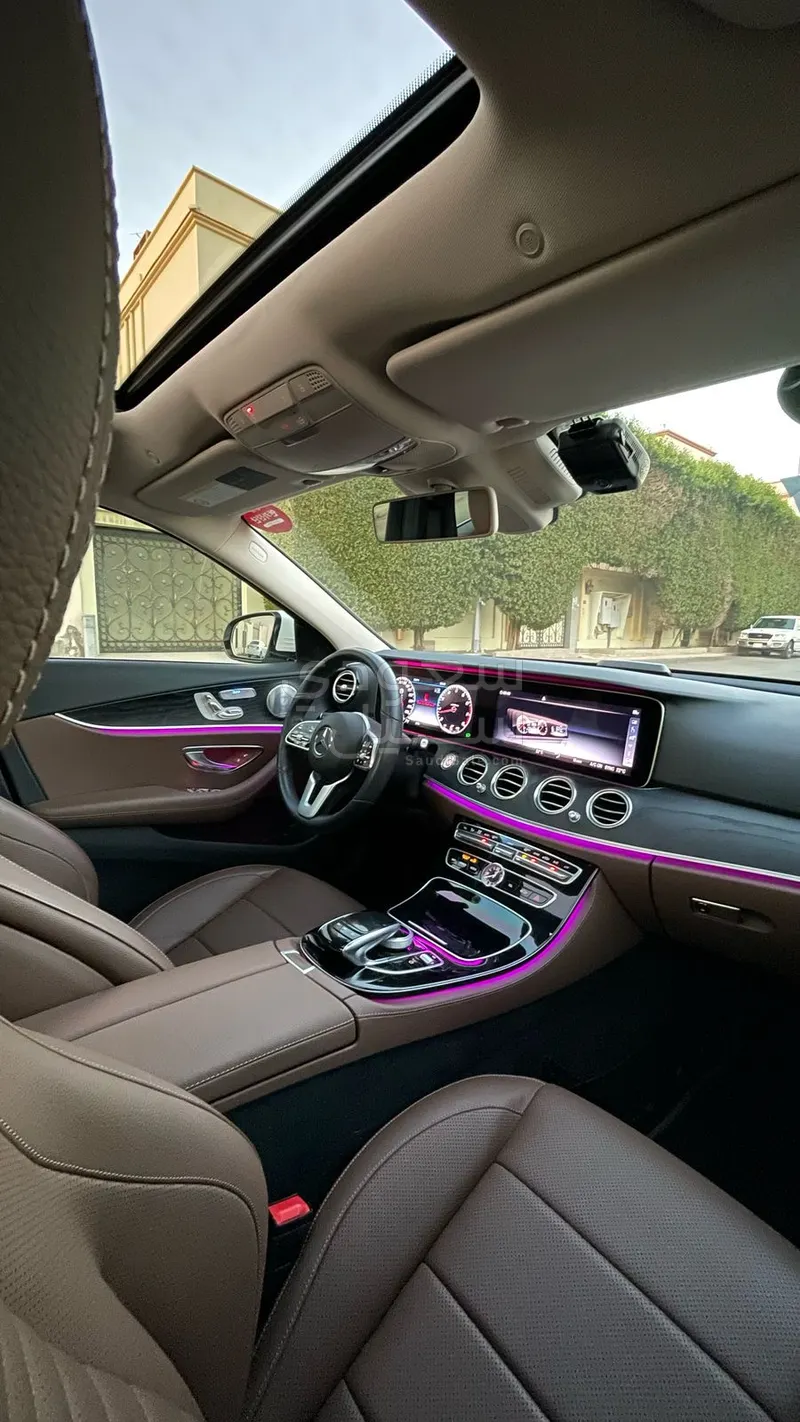 2020 Mercedes-Benz E 300