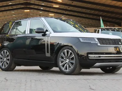 2025 Land Rover Range Rover HSE
