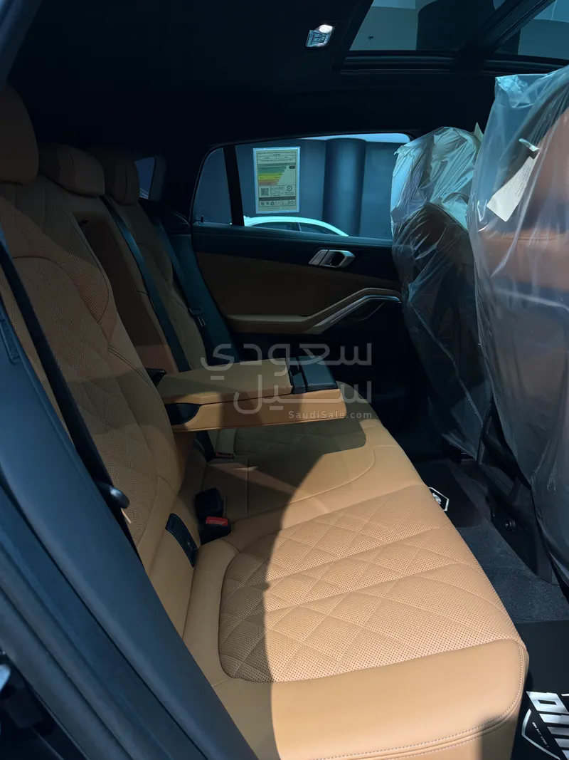 2025 BMW X Series 6 M Kit