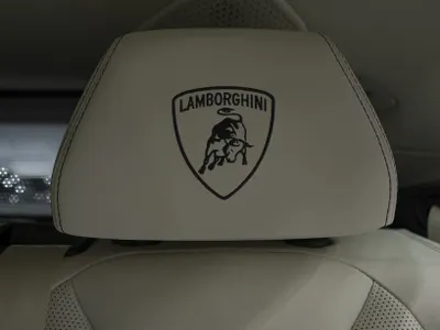 2025 Lamborghini URUS