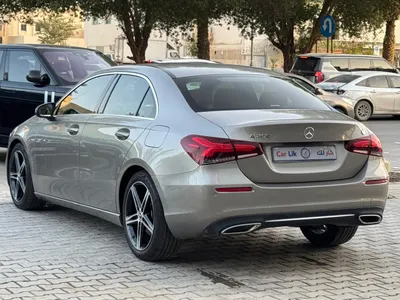 2021 مرسيدس - بنز أي 200