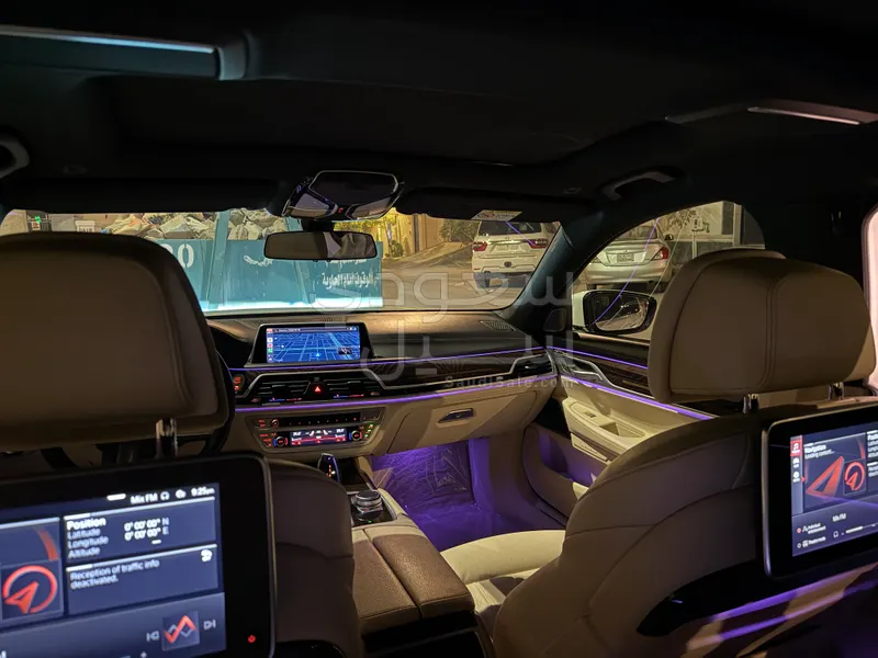 2020 بي ام دبليو الفئة السابعة 730 إل أي