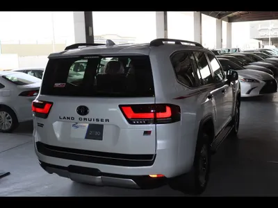 2025 Toyota Land Cruiser GR sport