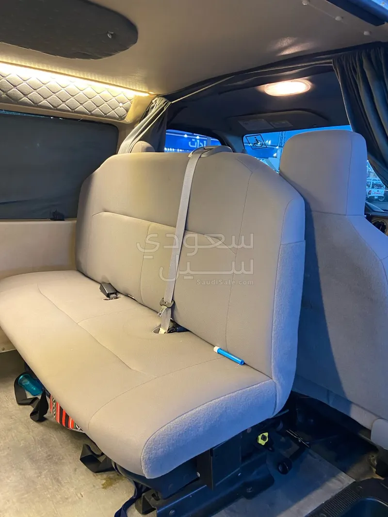 2013 Ford Motorhome