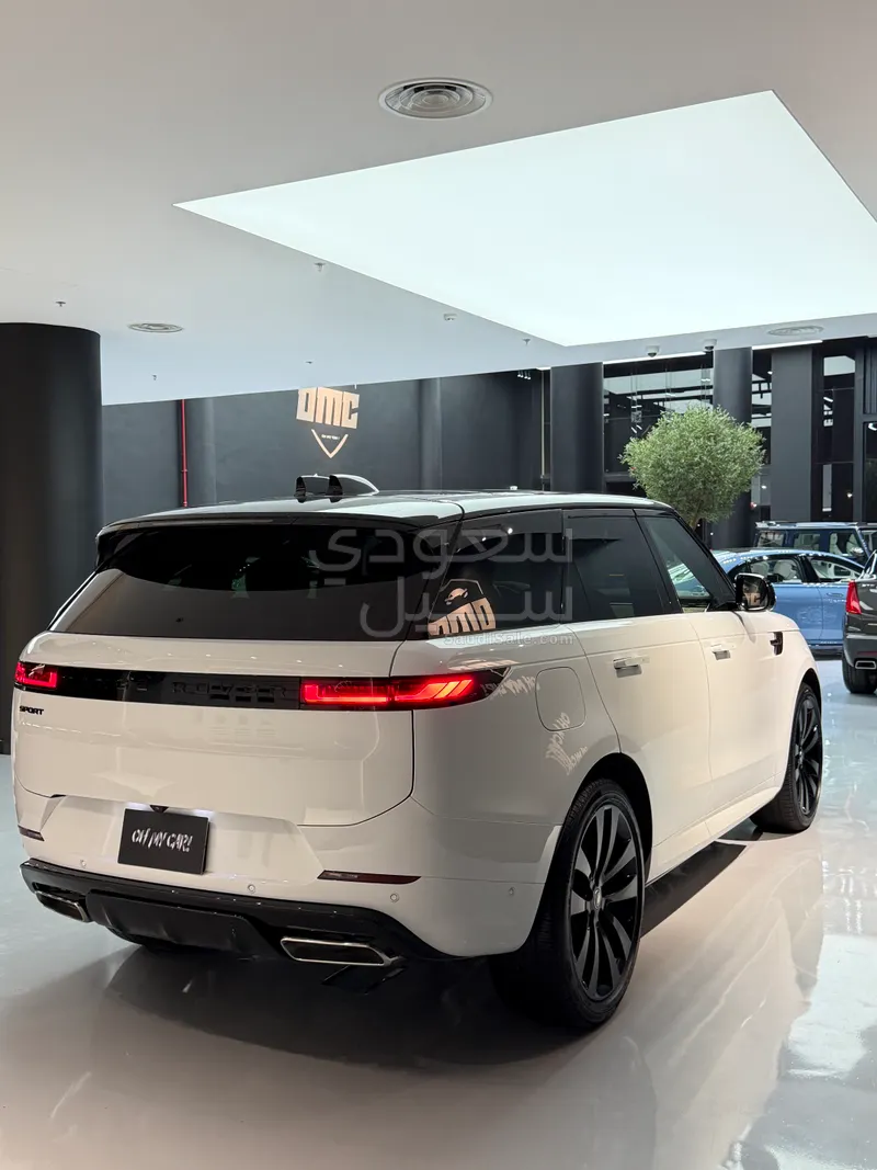 2025 Land Rover Range Rover Sport HSE