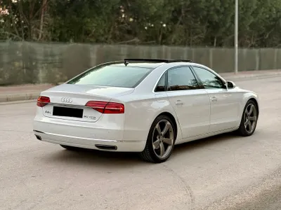 2015 اودي اي 8 50 تي إي اف اي