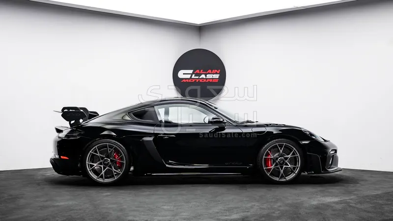 2022 Porsche 718 GT4