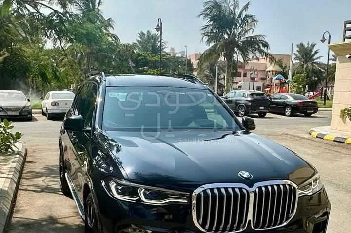 2021 بي ام دبليو الفئة اكس 7 إم كت