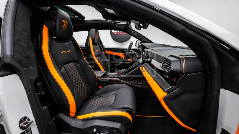 2024 Lamborghini URUS S