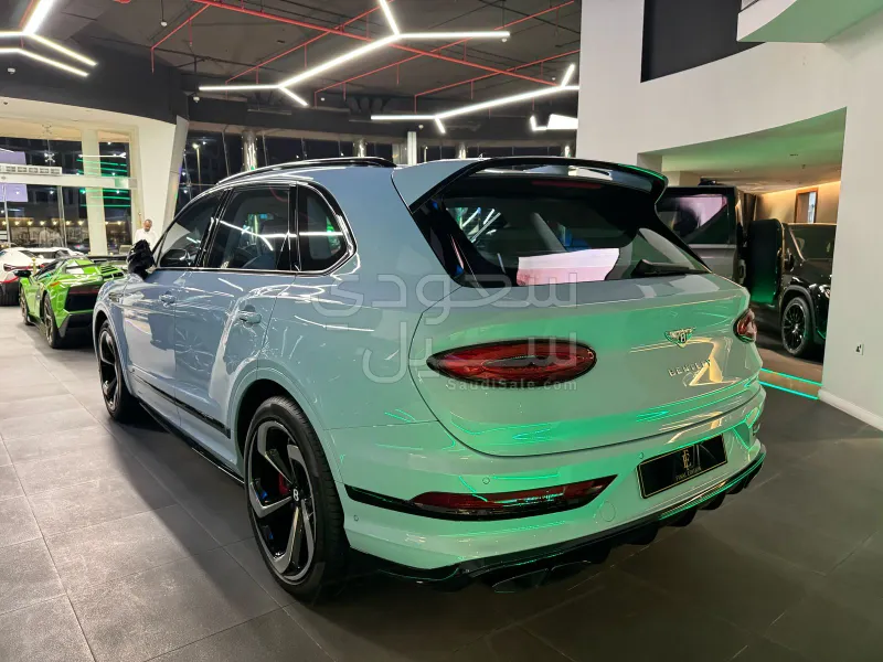 2023 Bentley Bentayga