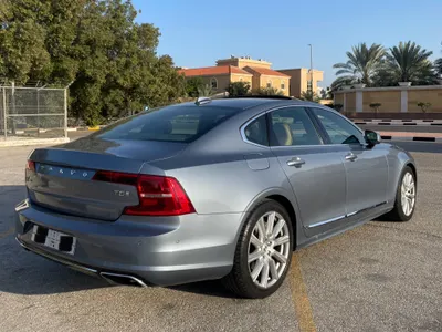 2019 فولفو اس 90