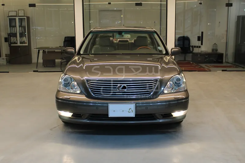 2004 Lexus LS 430