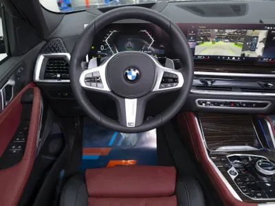2025 BMW X Series 6 40i