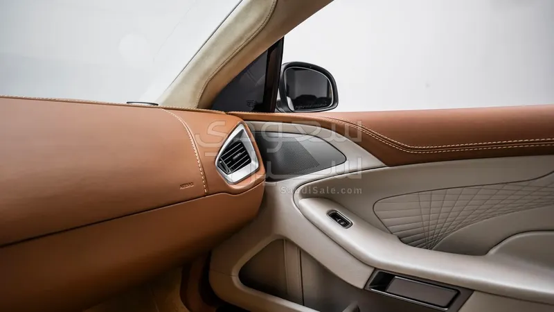 2018 Aston Martin Vanquish S