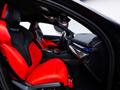 2025 BMW M Series M5