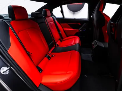 2025 BMW M Series M5