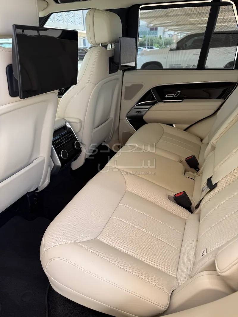 2024 Land Rover Range Rover HSE