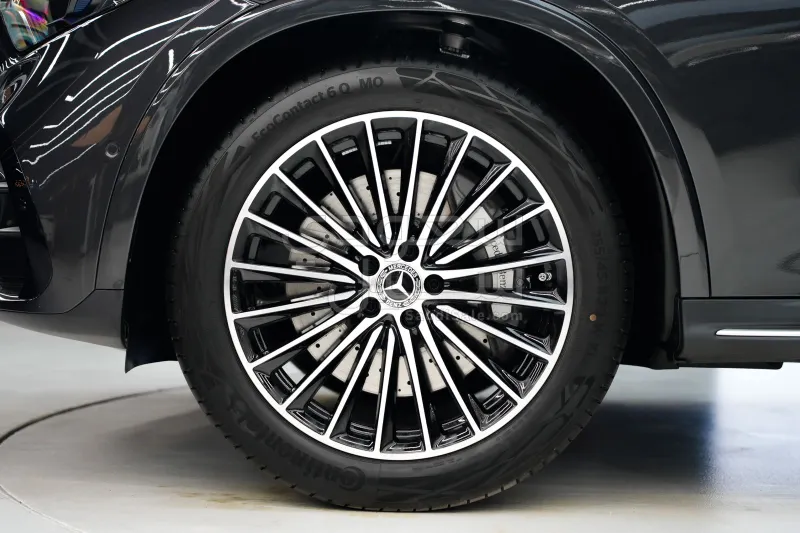 2025 Mercedes-Benz GLC 200 amg