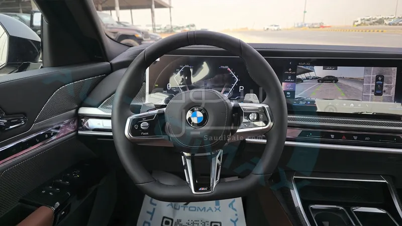2025 بي ام دبليو الفئة السابعة 735أي