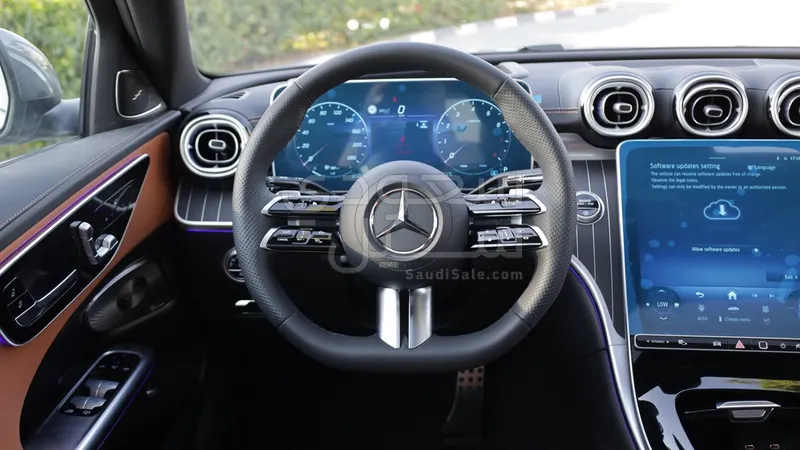 2025 مرسيدس - بنز سي 200 أي إم جي