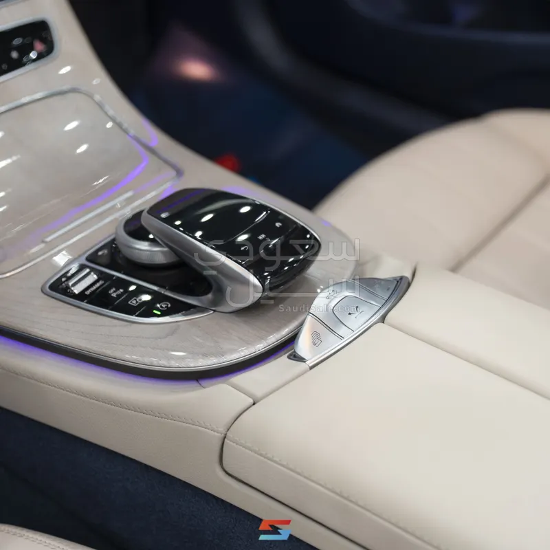 2021 Mercedes-Benz E 300
