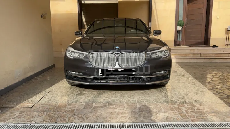 2019 بي ام دبليو الفئة السابعة 740 إل أي