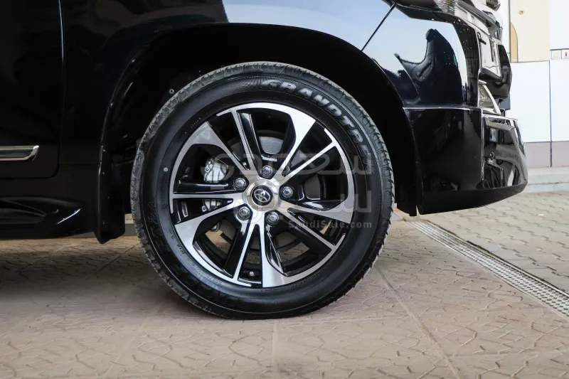 2021 Toyota Land Cruiser GXR Grand Tournig