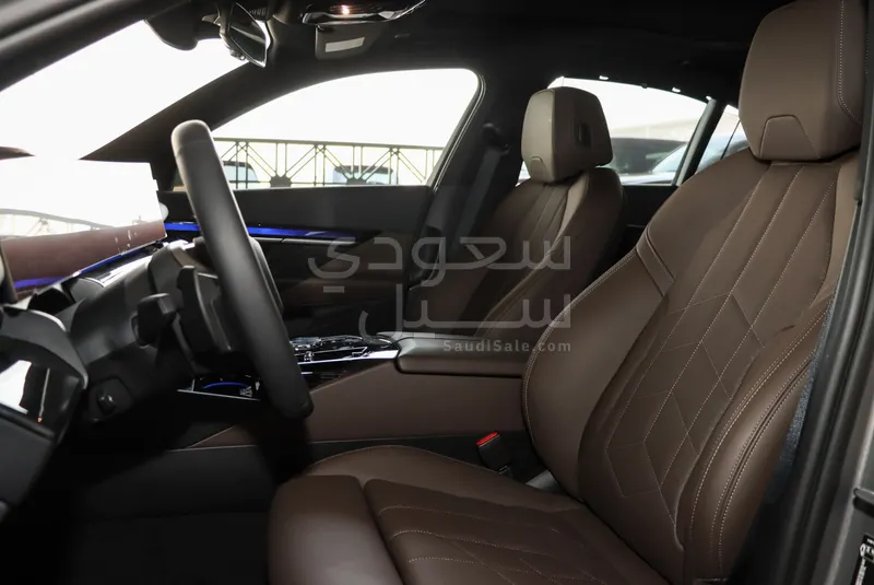 2024 BMW 5 Series 520i