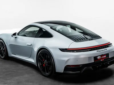 2025 بورش 911 كاريرا جي تي اس