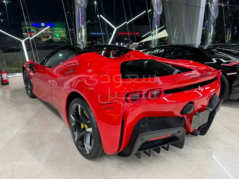 2023 فيراري اس اف 90 سبايدر