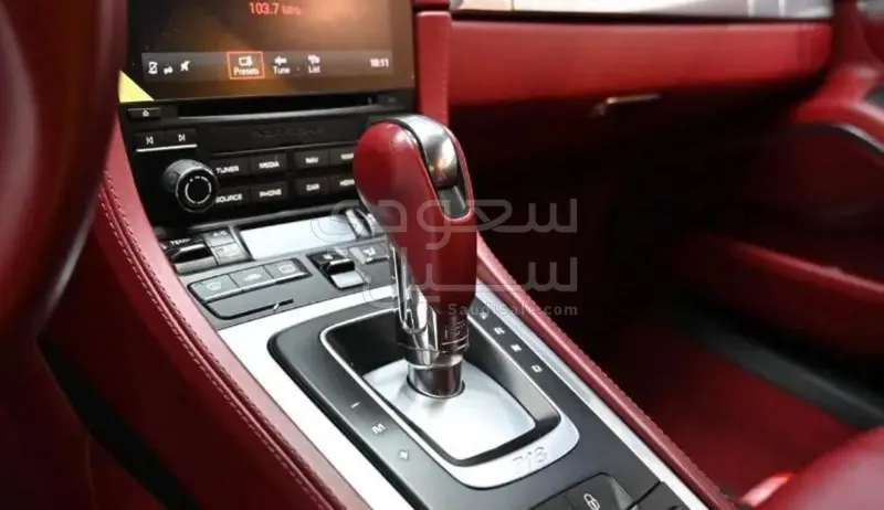 2018 بورش كايمان