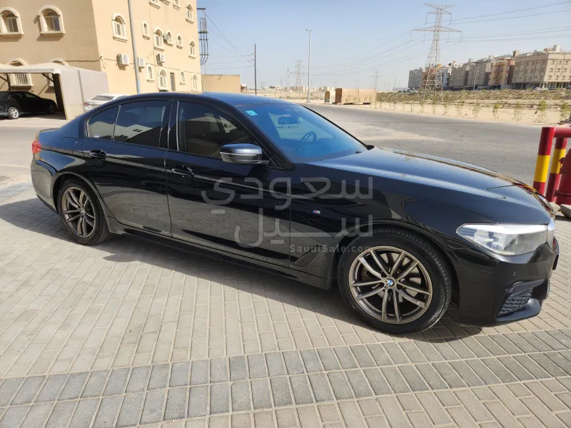 2019 بي ام دبليو الفئة الخامسة 520 أي إم كت