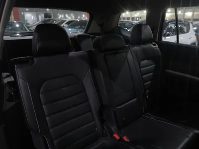 2021 Volkswagen Teramont R LINE