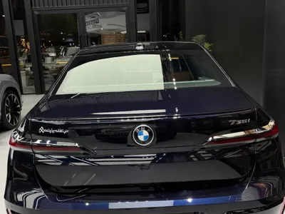 2025 BMW 7 Series 735Li