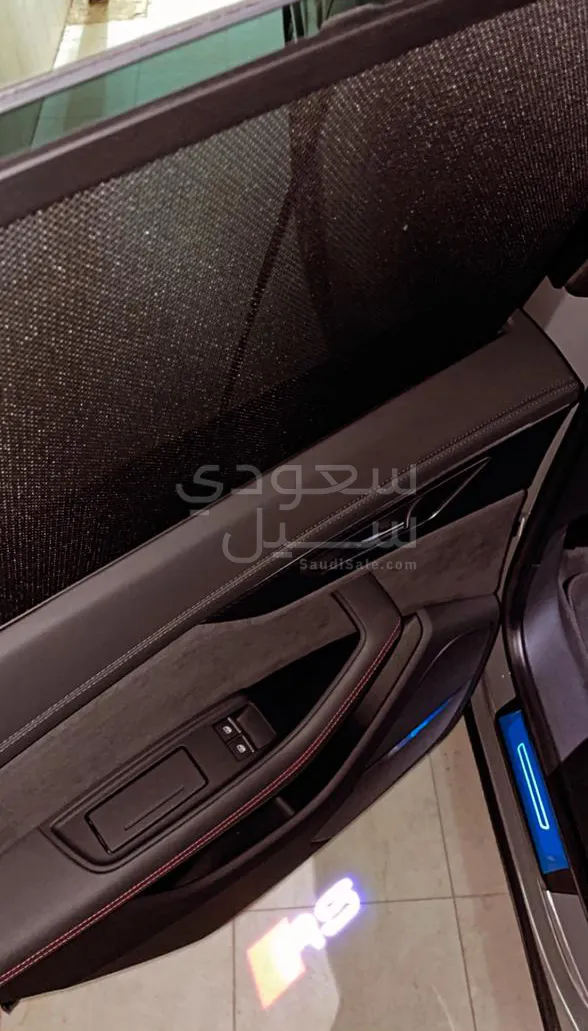 2023 اودي كيو 8 أر إس