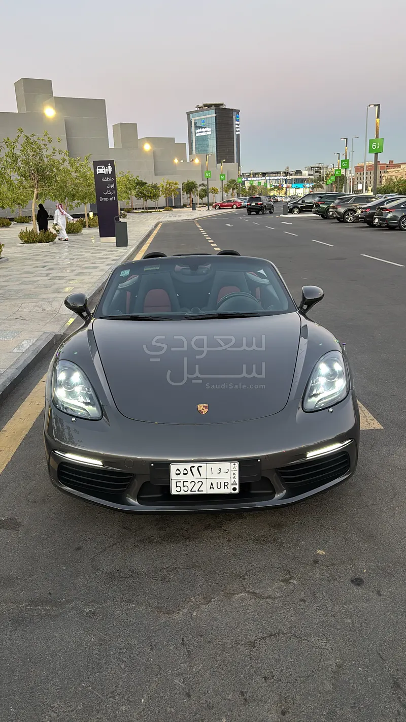2024 بورش بوكستر