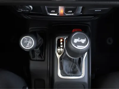 2025 Jeep Wrangler Sport plus