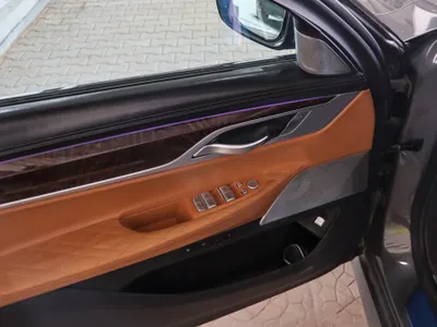 2020 بي ام دبليو الفئة السابعة 750 إل أي
